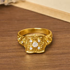 Anillo Cruz Relicario: Devoción y Recuerdo Sagrado