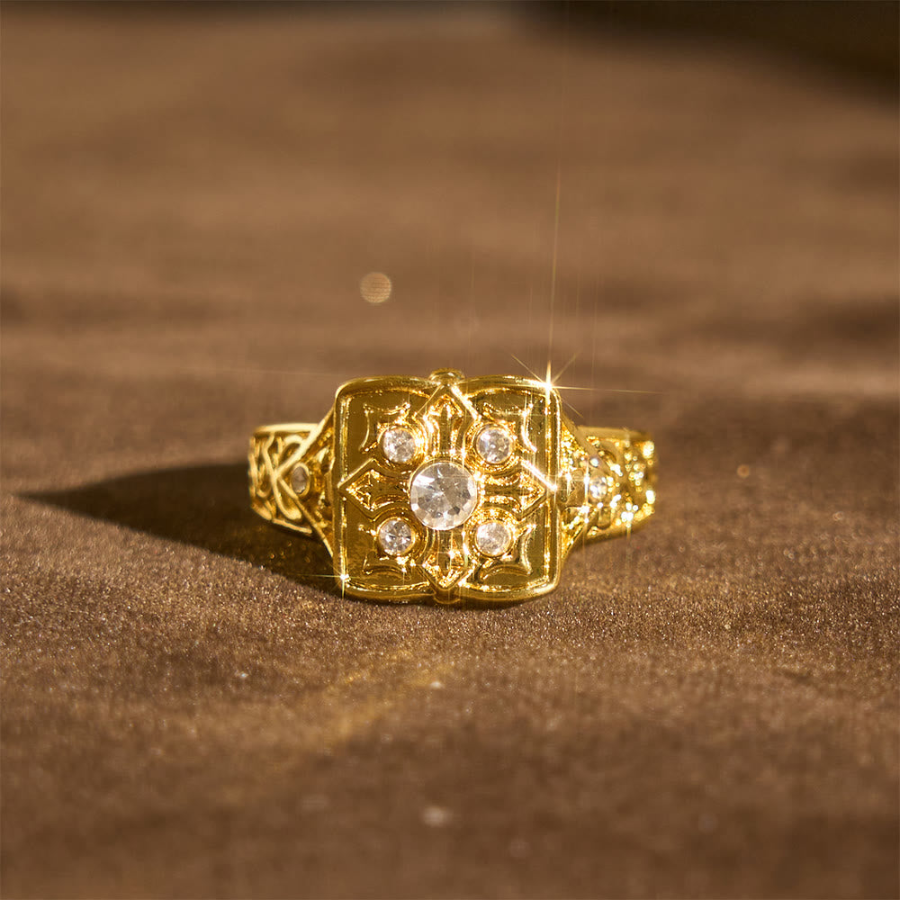 Anillo Cruz Relicario: Devoción y Recuerdo Sagrado