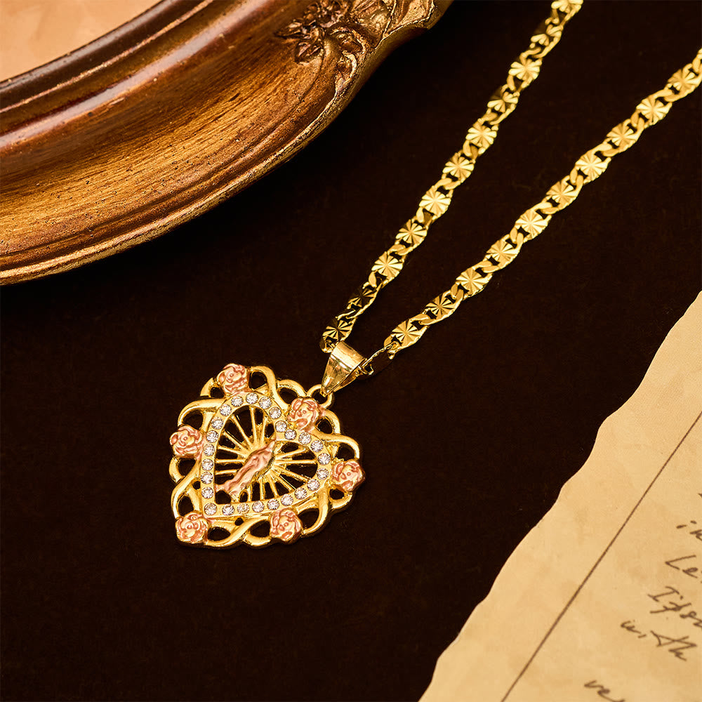 Collier Cœur de Notre-Dame ajouré avec accent rose : Un rappel quotidien de son intercession