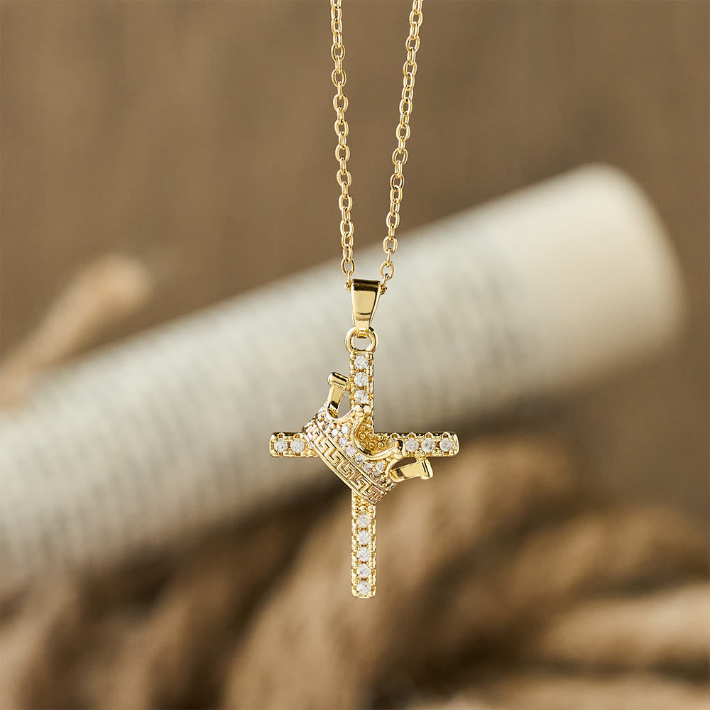 Collier scintillant croix et couronne (2 tailles) : Incarnez la foi et la dévotion royale