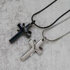 Collar con cruz interior desmontable: Afianza tu fe en un amor que trasciende
