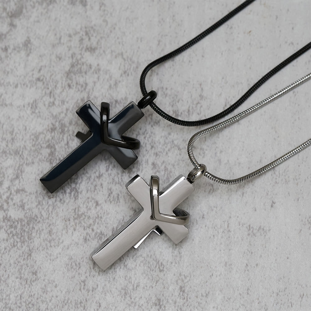 Collar con cruz interior desmontable: Afianza tu fe en un amor que trasciende