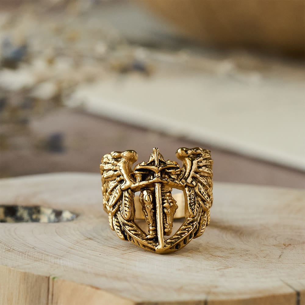Anillo con espada alada del Arcángel San Miguel: Un símbolo de protección divina