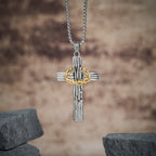 Collier avec pendentif croix couronne d'épines de Jésus de style moderne et protection sacrée