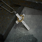 Collier avec pendentif croix couronne d'épines de Jésus de style moderne et protection sacrée