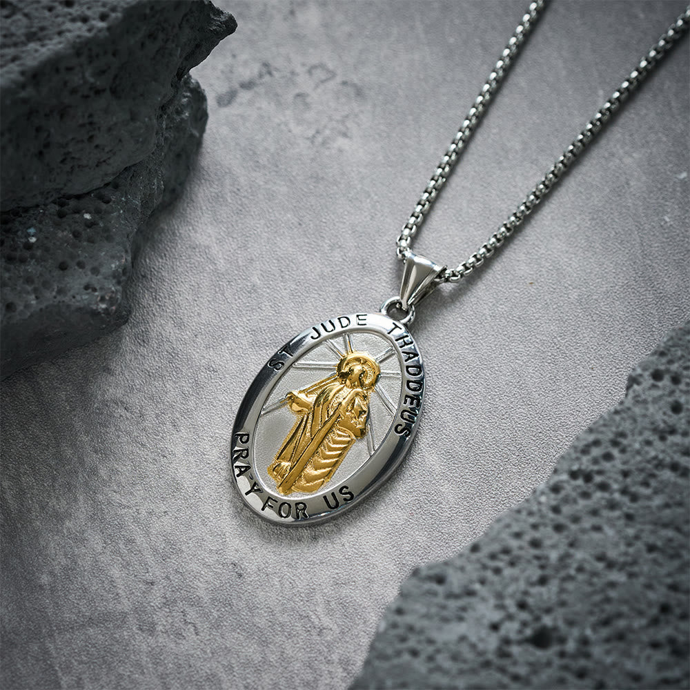 Collar con dije de San Judas Tadeo
