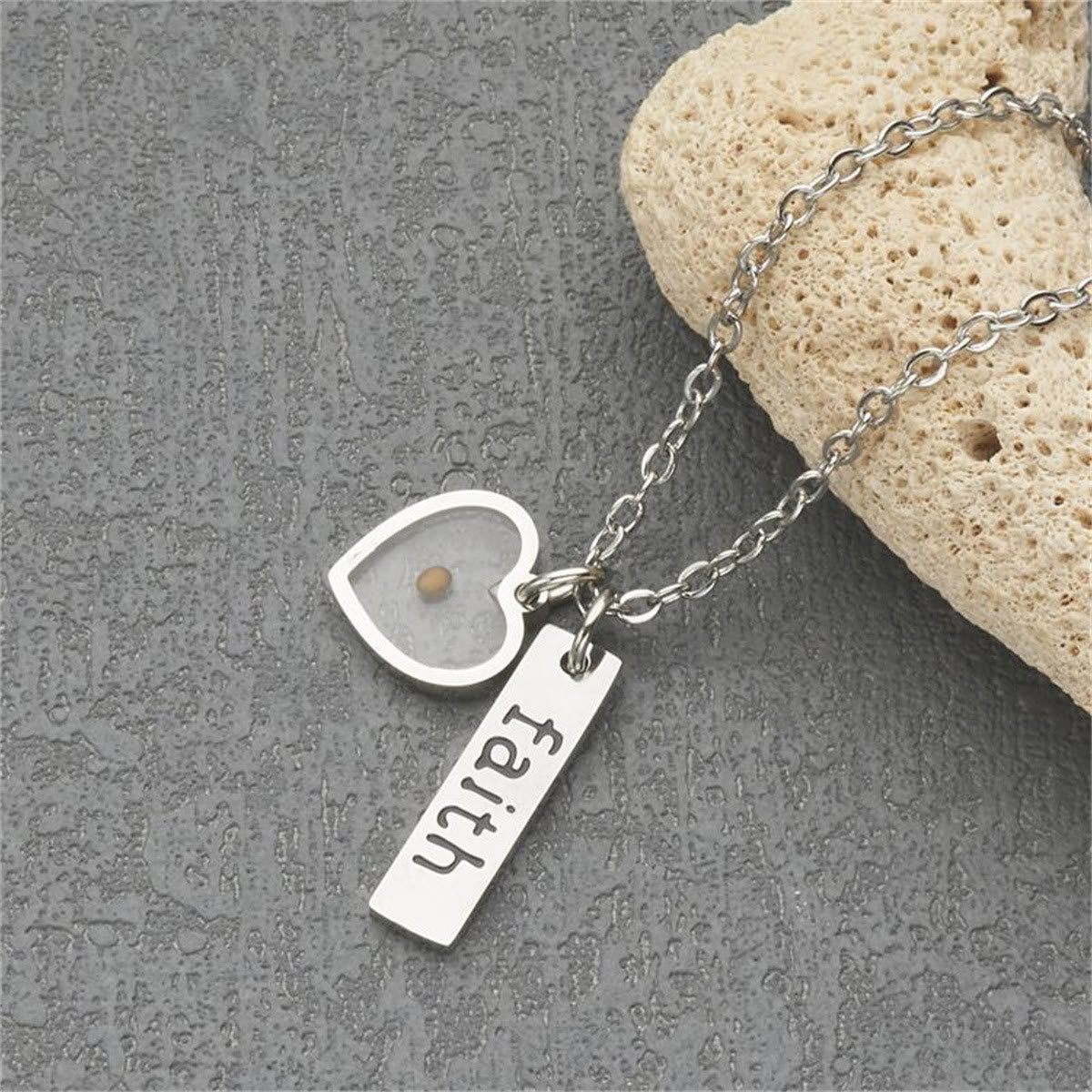 Collier Cœur et Goutte de Graine de Moutarde Foi : Un Symbole de Foi Petite mais Puissante