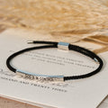Pulsera "Dios tiene el control": un símbolo de confianza y bendición para bodas