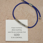 Pulsera "Dios tiene el control": un símbolo de confianza y bendición para bodas