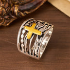 Bague Croix Cuivre Bicolore : Un Discret Rappel de Paix et de Grâce
