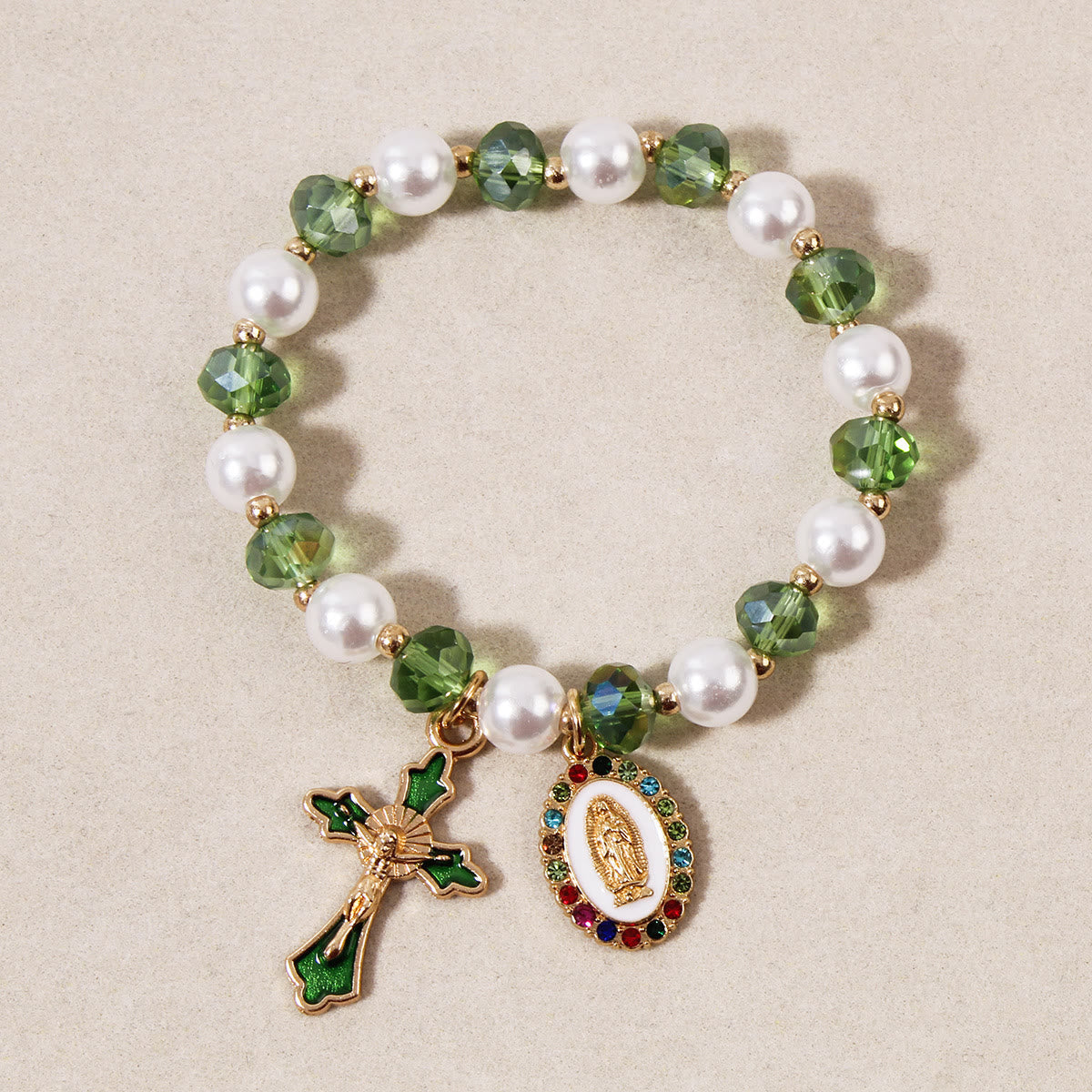 Pulsera de Cuentas Medallón Mariano: Acentos de la Virgen y Dije de Cruz Esmaltada