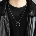 Collar de circón Corona de Espinas: Un símbolo del sacrificio redentor de Cristo