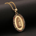 Collar con colgante de circonita de Nuestra Señora con tres diseños: un símbolo de la intercesión maternal de María