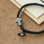 Juego de pulseras magnéticas con cruz de corazón: un símbolo de unión sagrada y amor duradero