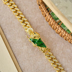 Collar con halo de cristal de San Judas giratorio: un símbolo de gracia sagrada y protección
