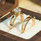 Set de anillos apilables de banda cruzada: Símbolo atemporal de fe y luz eterna