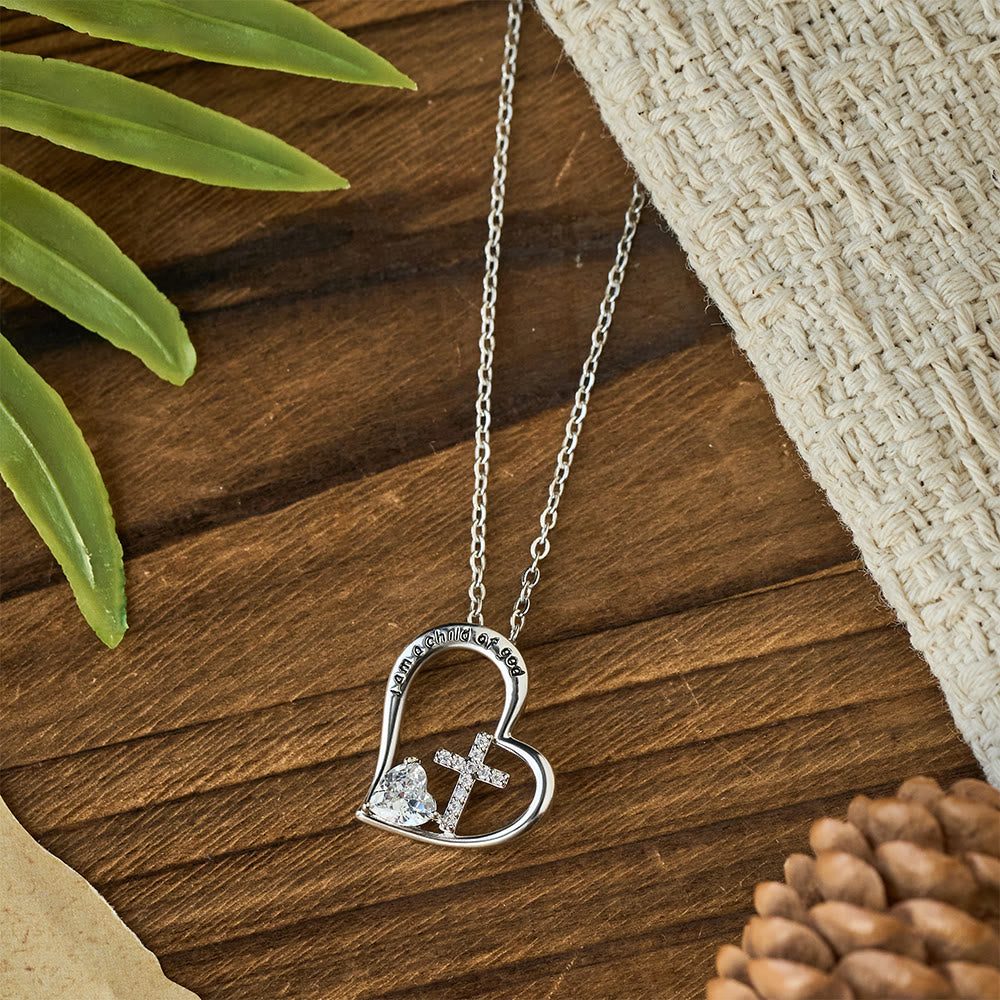 Collar Corazón Cruz "Soy un Hijo de Dios" con Detalles de Circonita: Una Prueba de Identidad Celestial