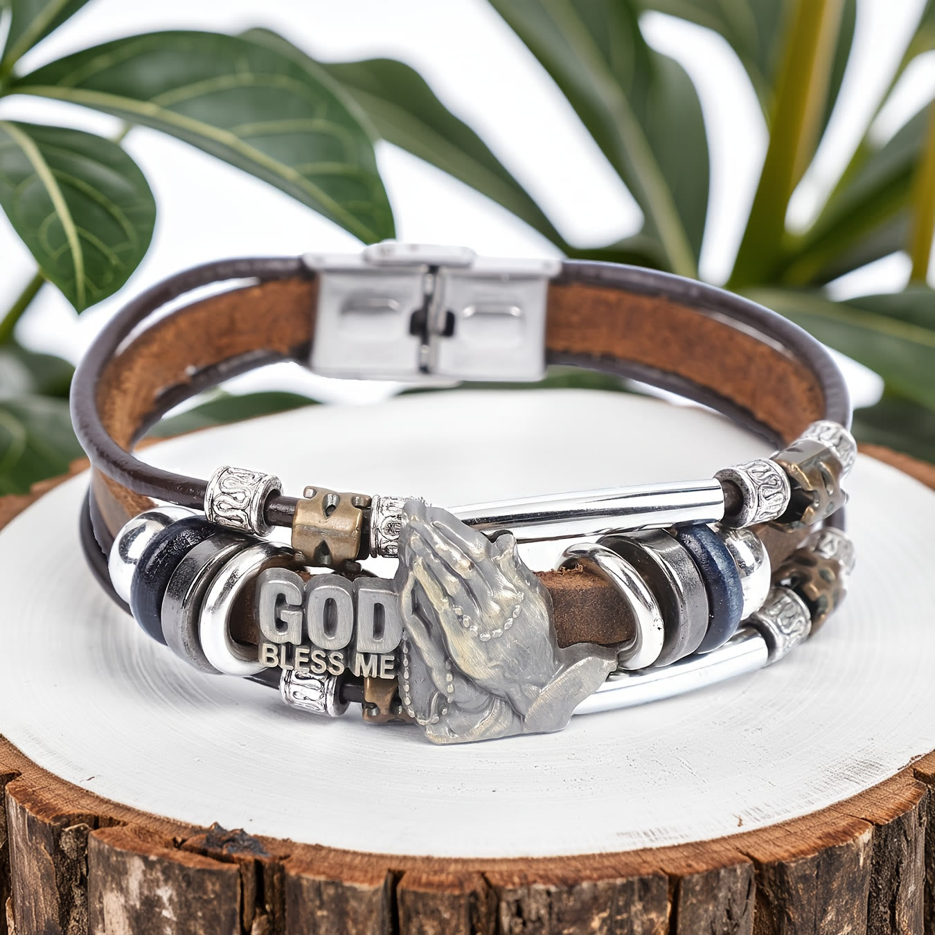 Bracelet en cuir « God Bless Me » avec mains en prière et accents métalliques