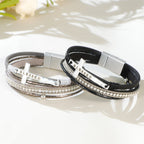 Pulsera de cuero de capas múltiples BLESSED con cruz y circonitas: un símbolo de gracia divina y alegría espiritual