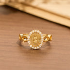 Bague Infini Notre-Dame en Zircon : Emblème de la Grâce Mariale Éternelle