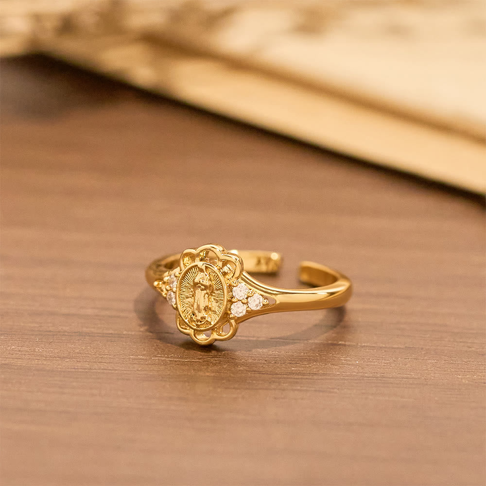 Bague Notre-Dame en Filigrane et Zircon : Emblème de Grâce Mariale et de Délicatesse