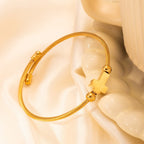 Bracelet de dévotion quotidienne avec charm Croix de Saint Benoît et Médaille Miraculeuse