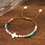 Bracelet d'amitié en perles de pierre naturelle Croix creuse : Icône de dévotion spirituelle