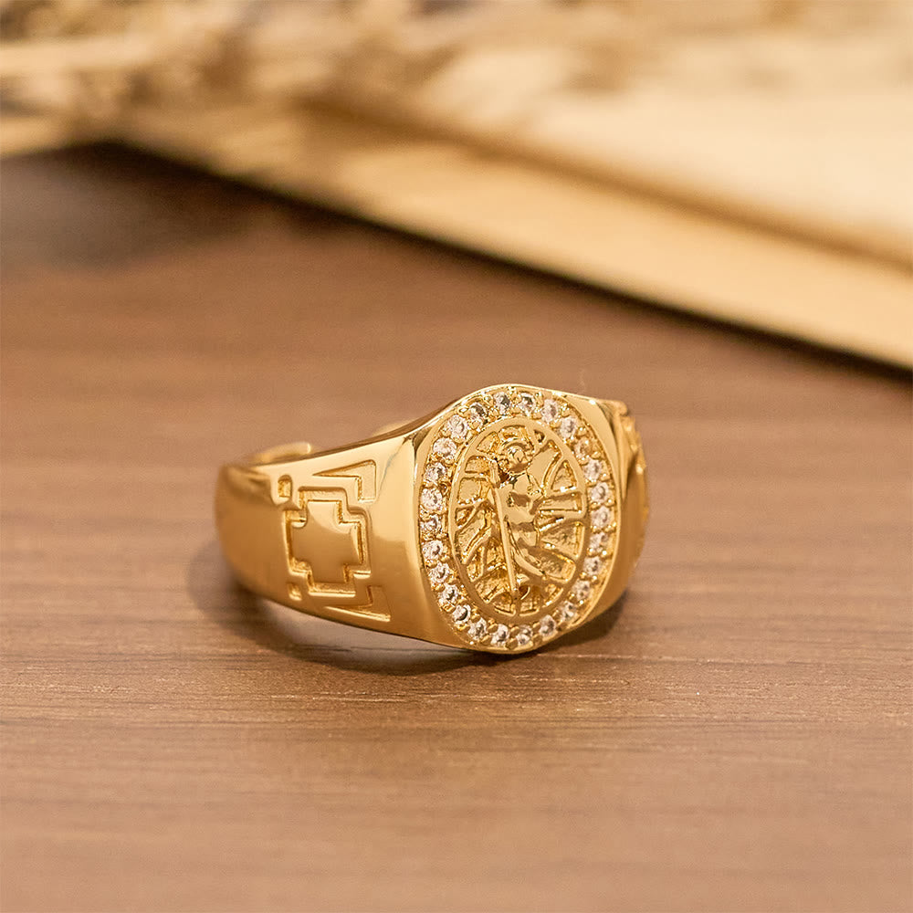 Bague imposante ornée Saint Jude : Emblème de Rédemption et de Protection Spirituelle