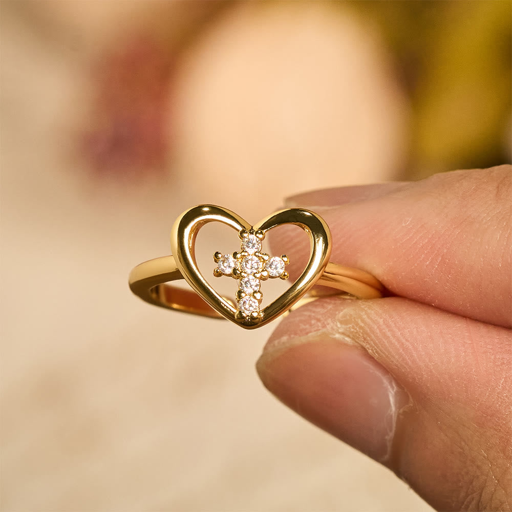 Bague ouverte élégante cœur-croix : Emblème de foi dévouée et de guidance céleste