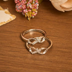 Elegante Anillo Abierto Cruz Infinito con Grabado: Emblema de Fuerza Espiritual y Guía Divina