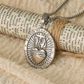 Collar con Medallón Reversible de Corazón Sagrado Tricolor y Cruz: Emblema del Amor Divino