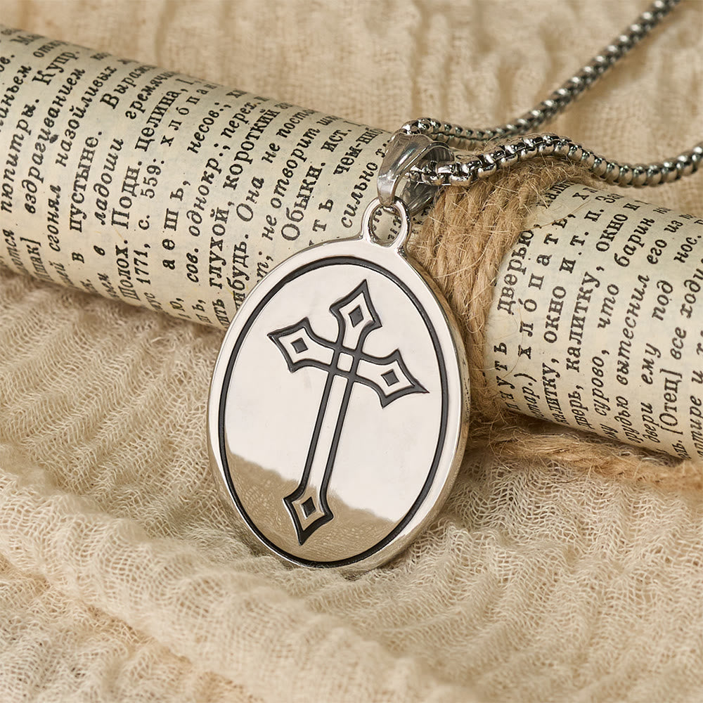 Collar con Medallón Reversible de Corazón Sagrado Tricolor y Cruz: Emblema del Amor Divino