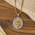 Collar con Medallón Reversible de Corazón Sagrado Tricolor y Cruz: Emblema del Amor Divino