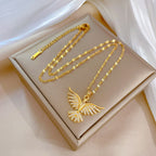 Collier Ailé Colombe du Saint-Esprit Scintillant : Emblème de la Guidance Divine