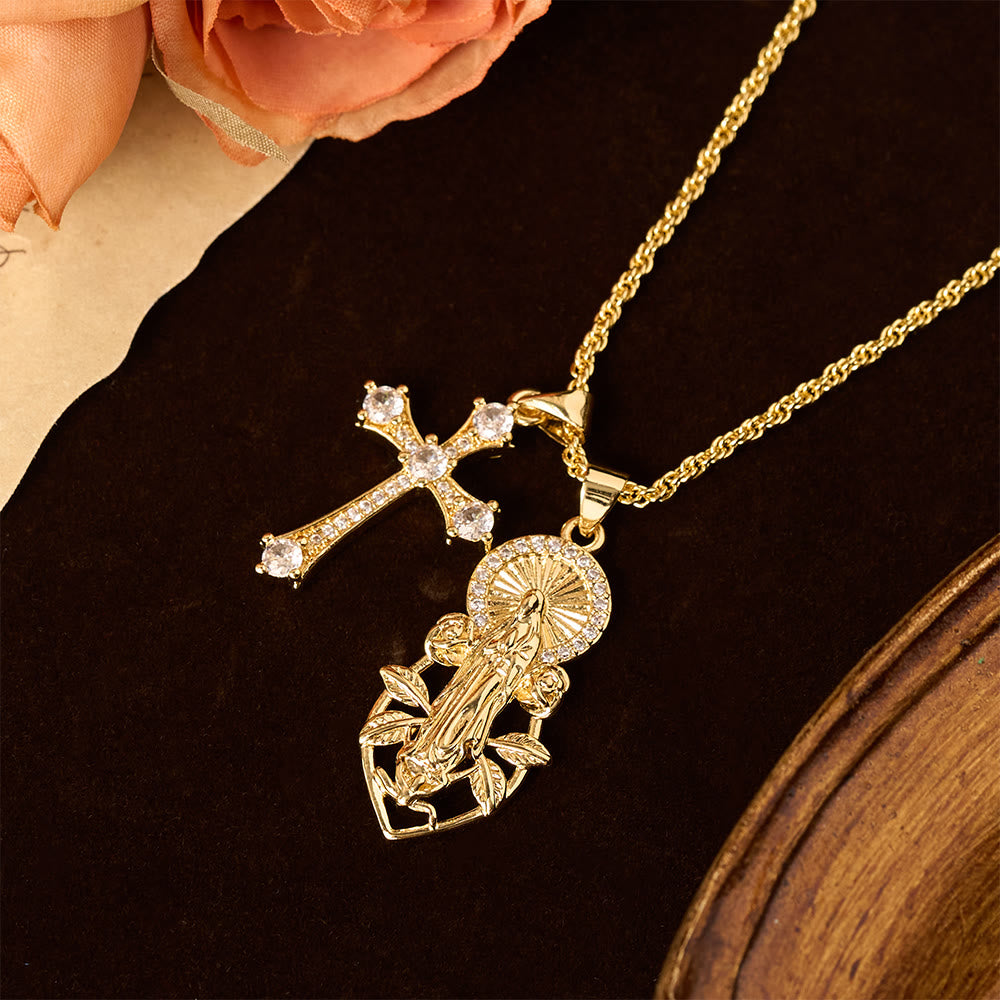 Parure collier Notre-Dame ornée et croix ailée : Emblème de protection spirituelle