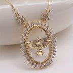 Collar con colgante de circonita cúbica ovalado de paloma: emblema de la paz divina y el Espíritu Santo