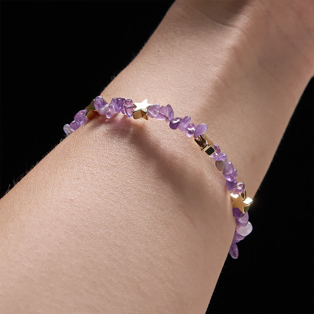 Bracelet chapelet à mémoire en éclats d'améthyste naturelle avec médaille de la Vierge Marie