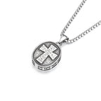 Collier en titane avec pendentif Médaille du Christ Saint dorée