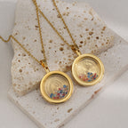 Collar reversible redondo de oro: Nuestra Señora y San Benito